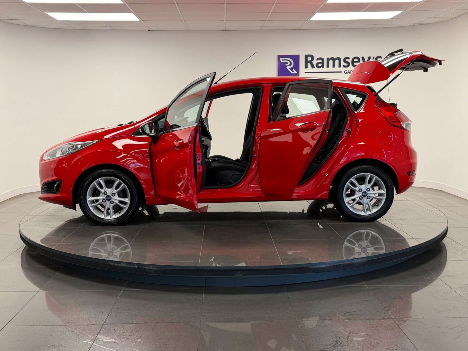 Used Ford Fiesta 2014 for sale - 77506002: Photo 29