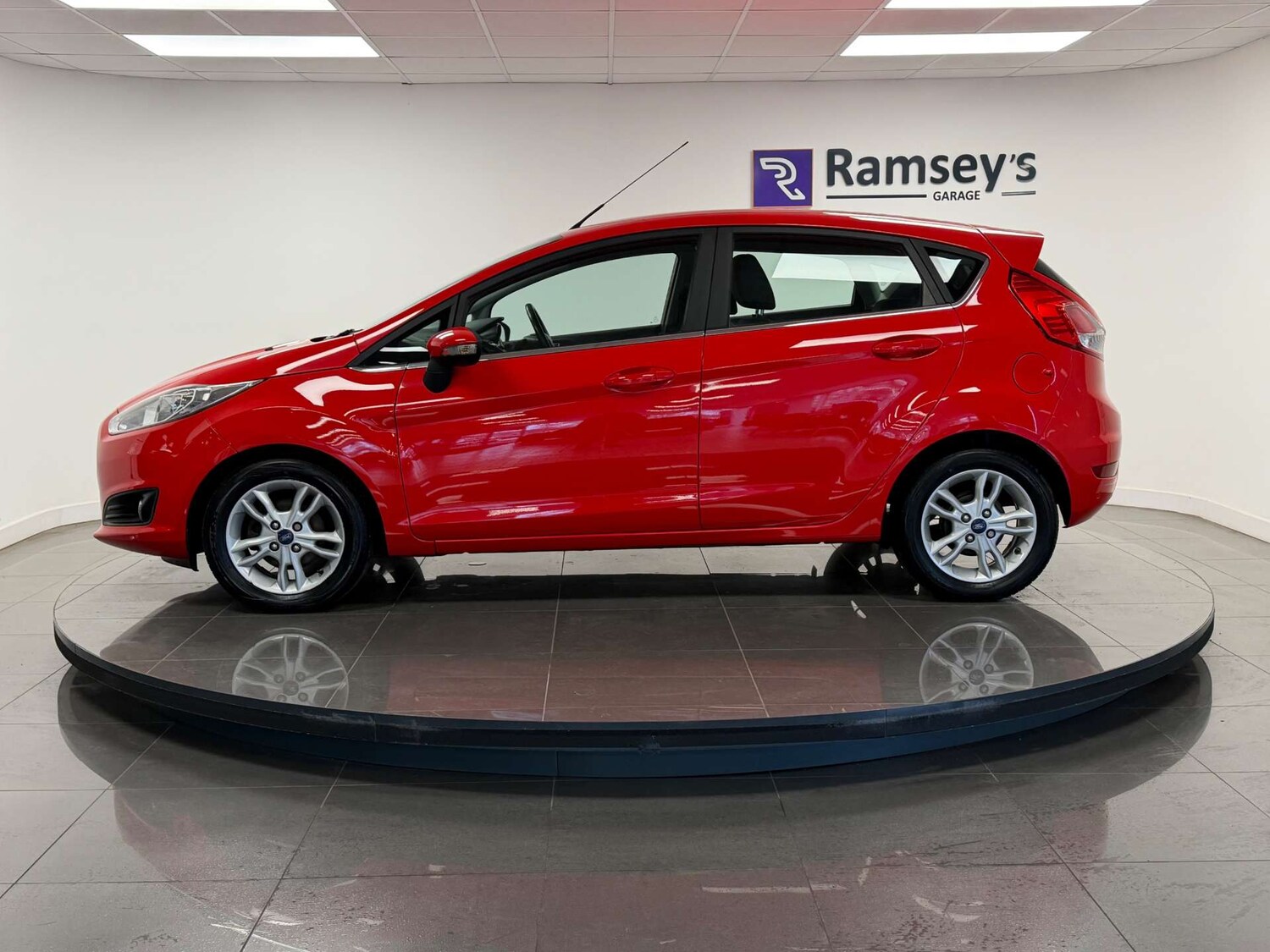 Used Ford Fiesta 2014 for sale - 77506002: Photo 7