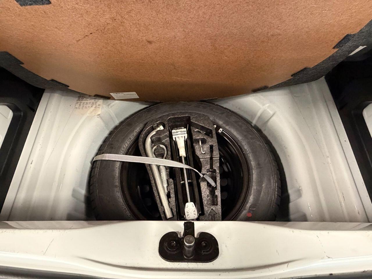 Used Volkswagen up! 2016 for sale - 77131998: Photo 14