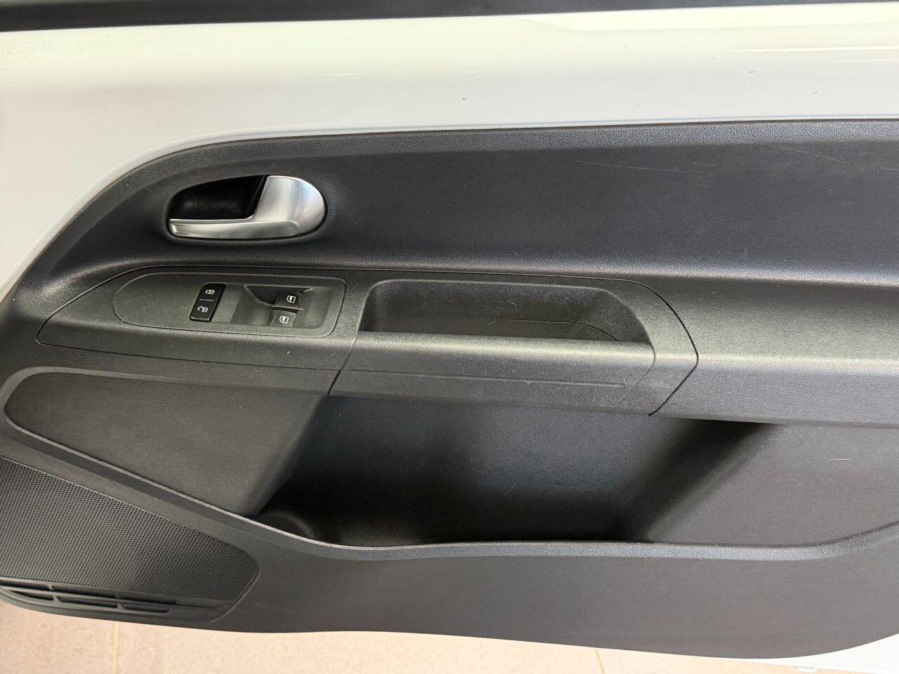 Used Volkswagen up! 2016 for sale - 77131998: Photo 16