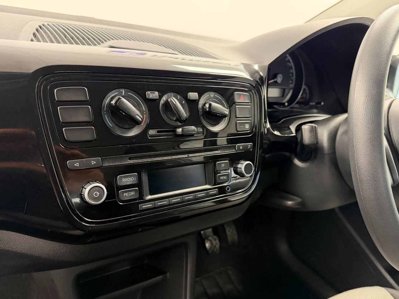 Used Volkswagen up! 2016 for sale - 77131998: Photo 17