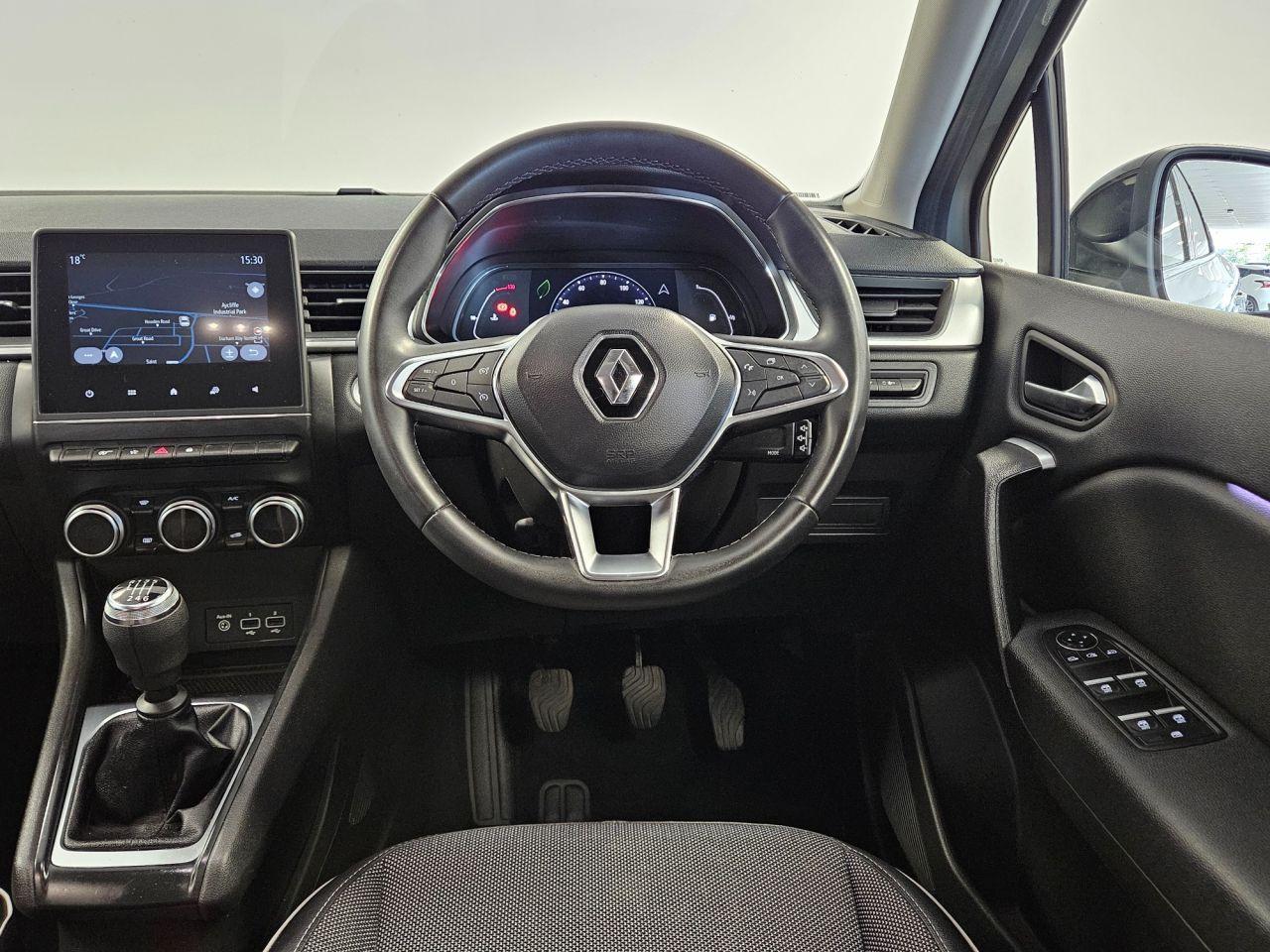 Used Renault Captur 2022 for sale - 76561968: Photo 2