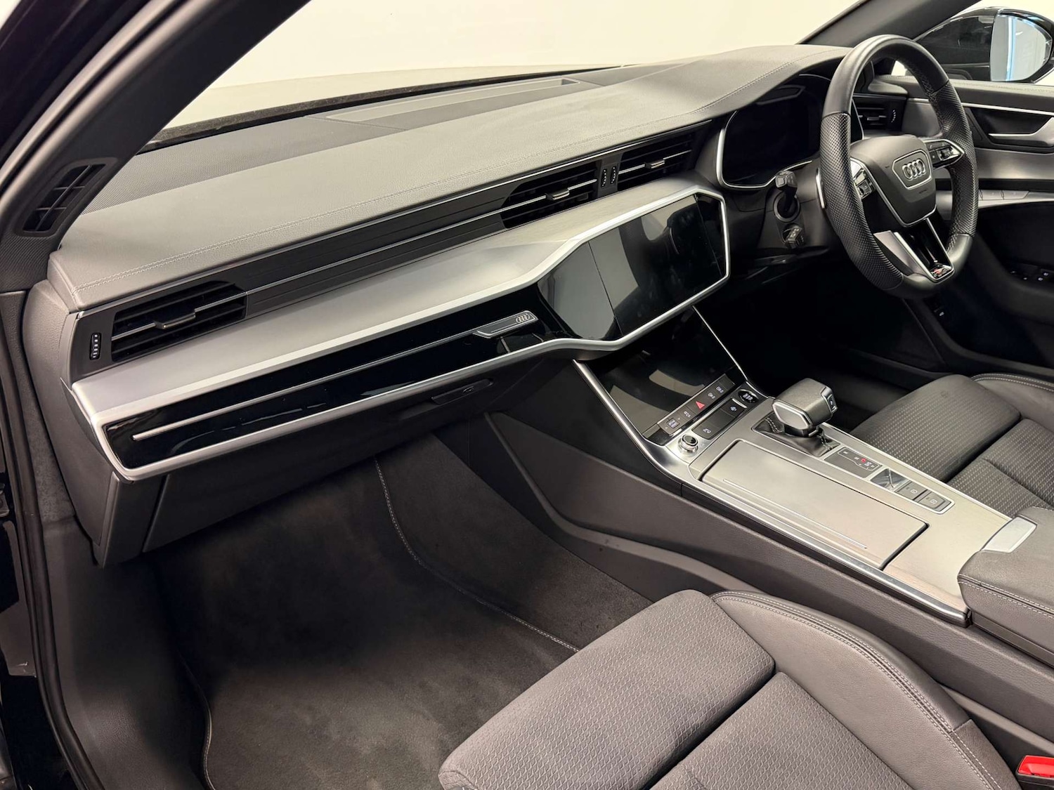 Used Audi A6 2023 for sale - 77762396: Photo 10