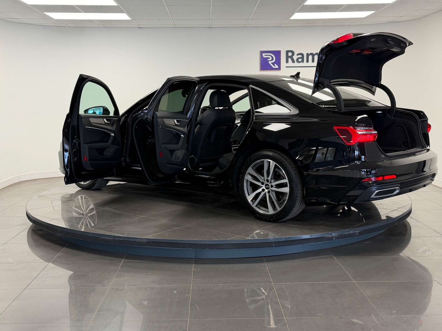 Used Audi A6 2023 for sale - 77762396: Photo 31