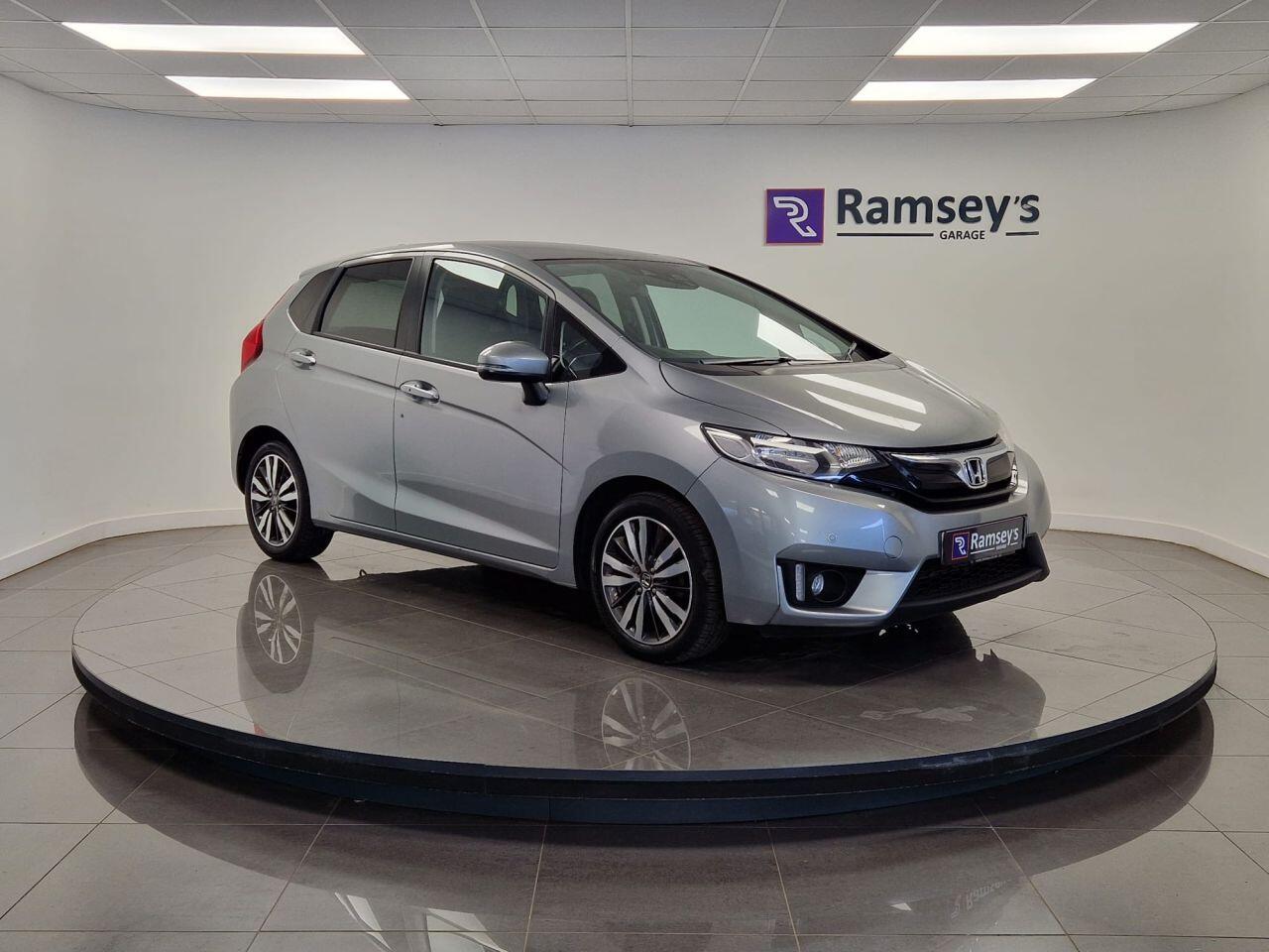 Used Honda Jazz 2016 for sale - 76560955: Photo 1