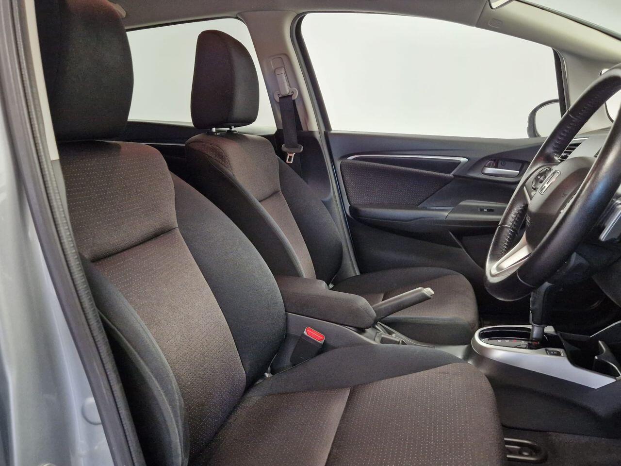 Used Honda Jazz 2016 for sale - 76560955: Photo 3