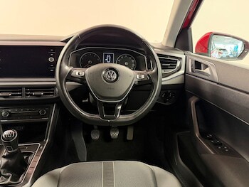 Used Volkswagen Polo 2018 for sale - 77191633: Photo