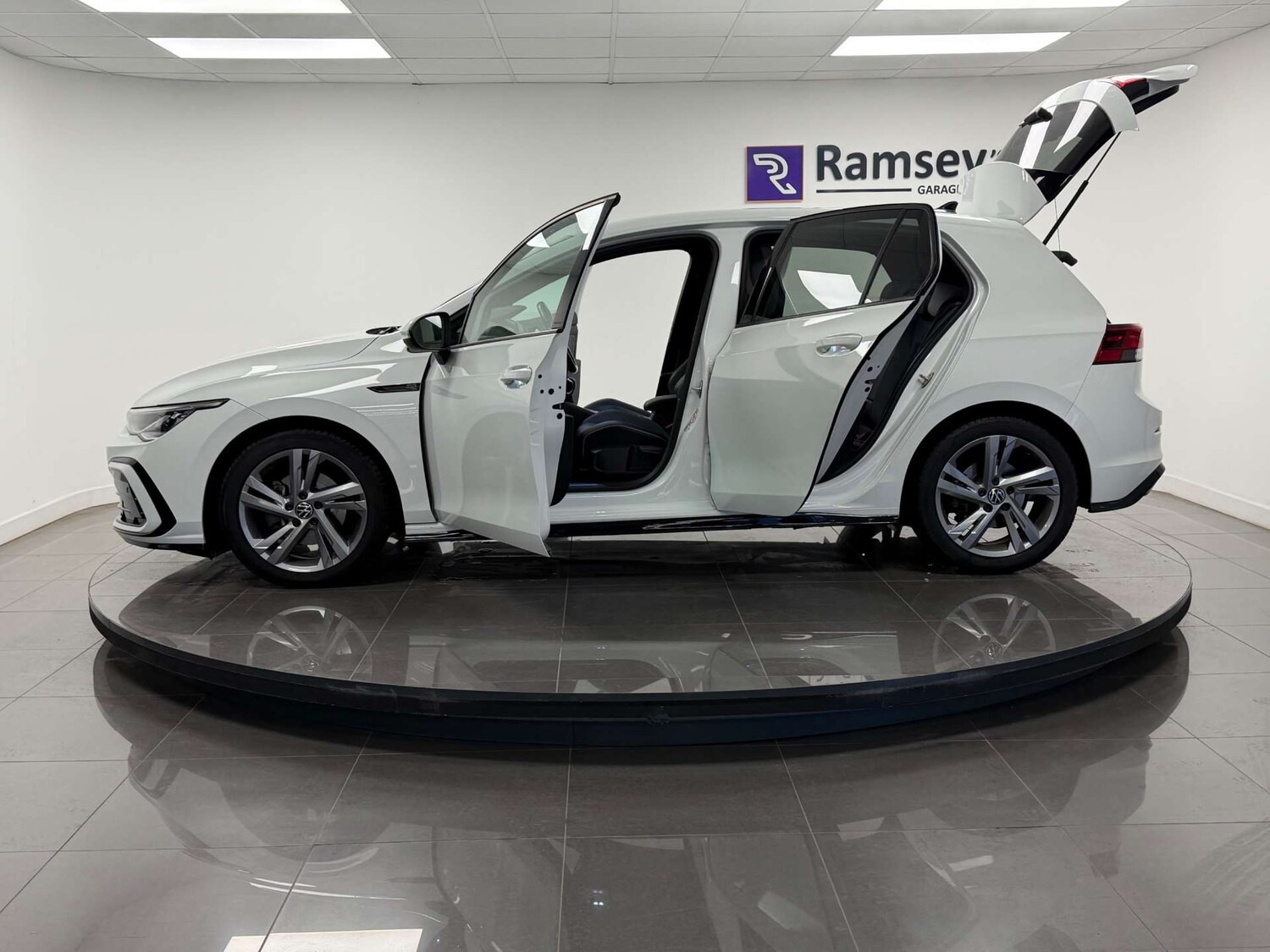 Used Volkswagen Golf 2021 for sale - 77506007: Photo 30