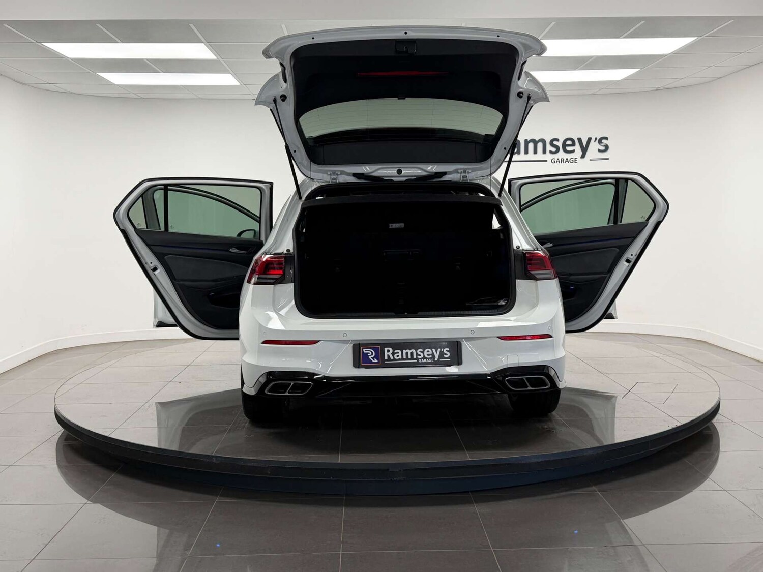 Used Volkswagen Golf 2021 for sale - 77506007: Photo 32