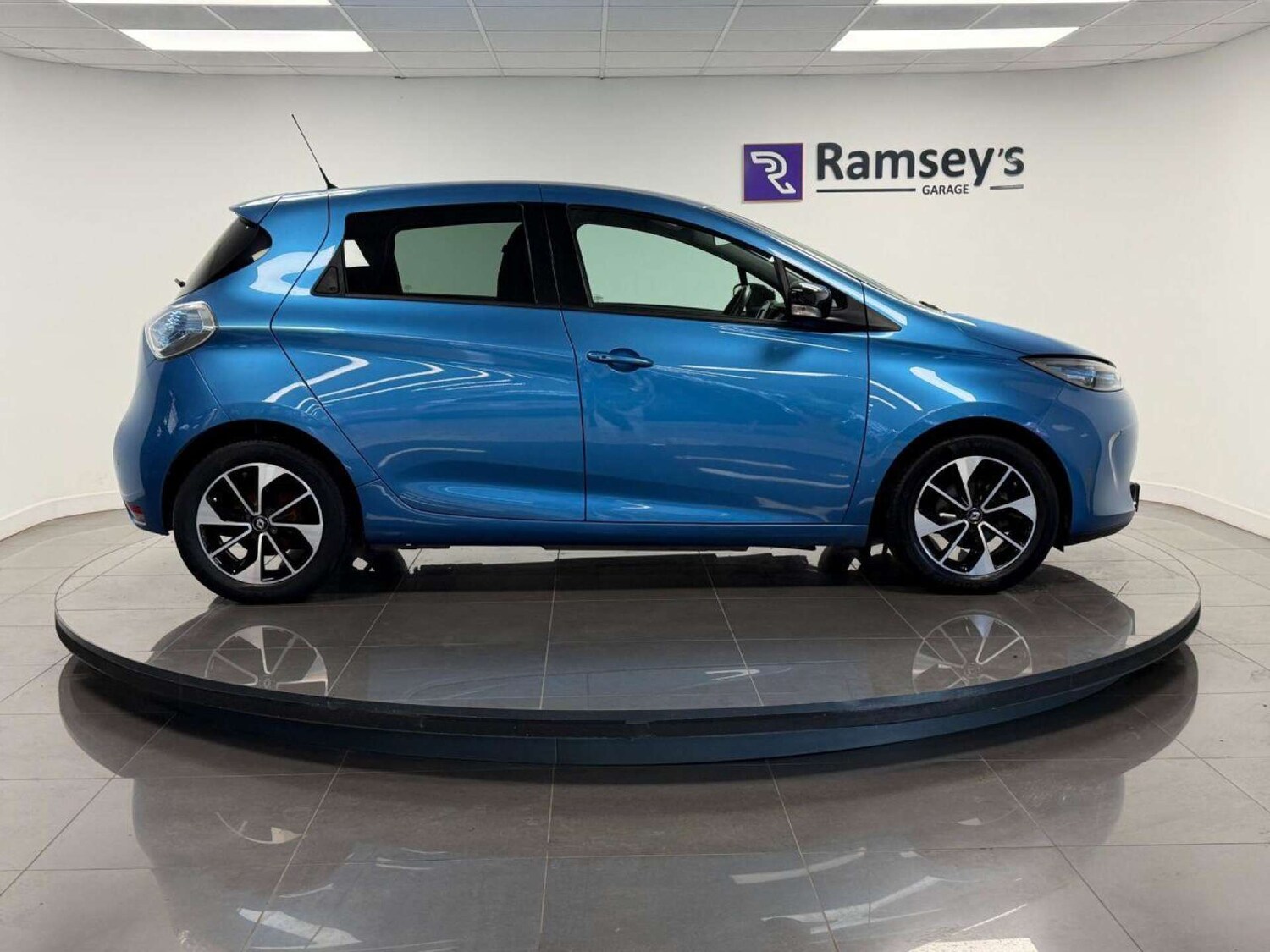 Used Renault Zoe 2018 for sale - 77505991: Photo 21