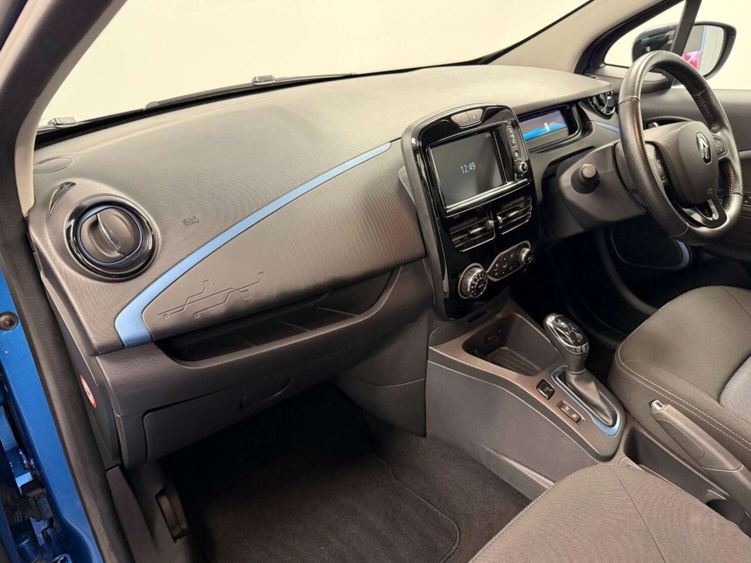 Used Renault Zoe 2018 for sale - 77505991: Photo 9