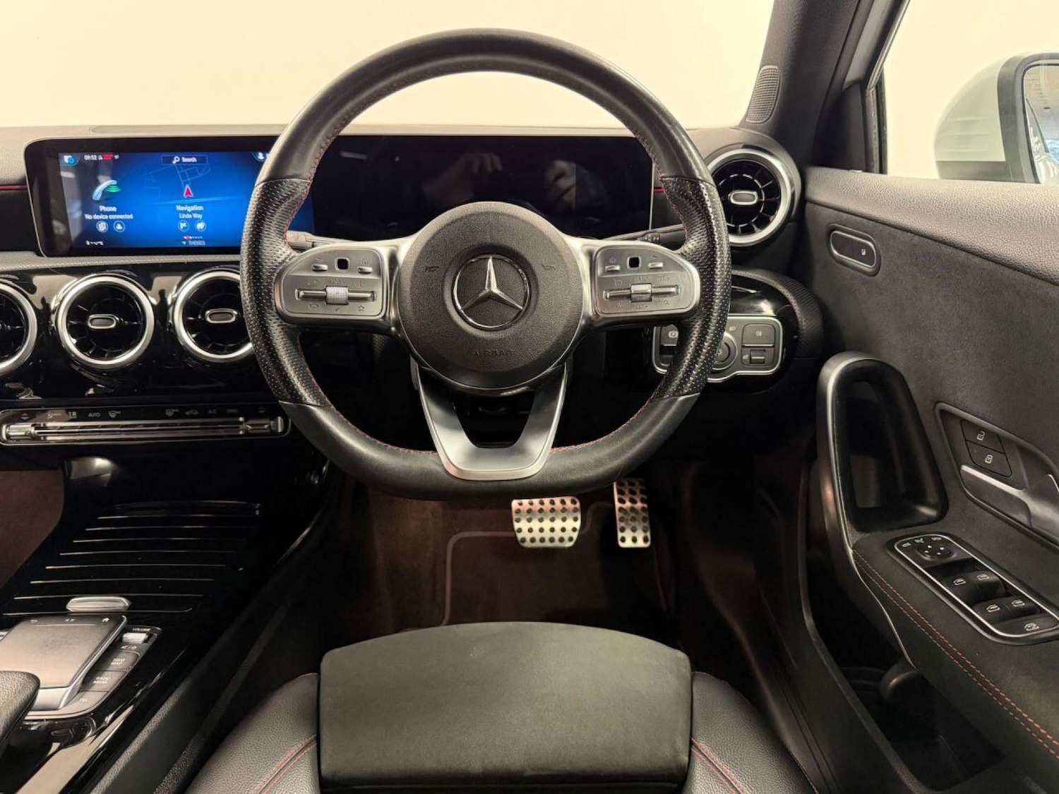 Used Mercedes-Benz A-Class 2021 for sale - 77505994: Photo 2