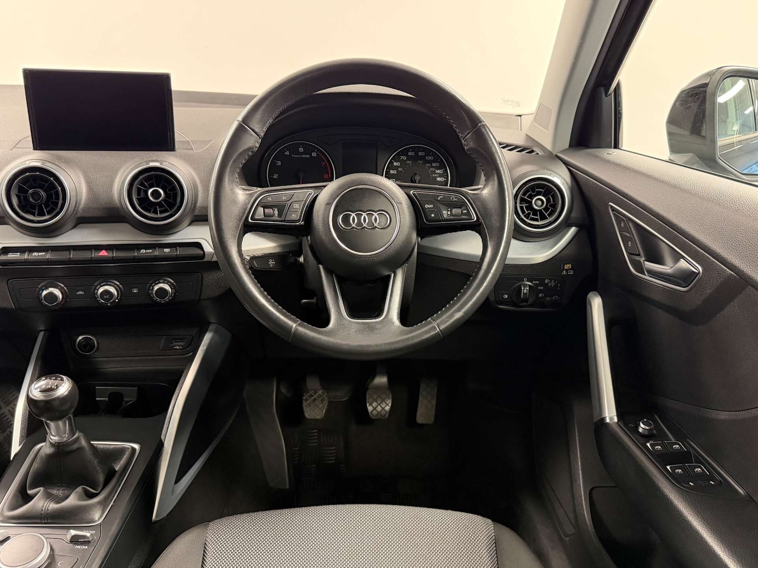 Used Audi Q2 2018 for sale - 77829937: Photo 2