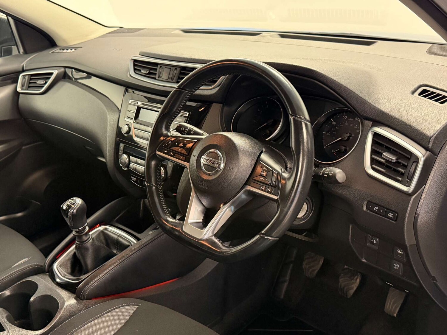 Used Nissan Qashqai 2017 for sale - 77506000: Photo 14