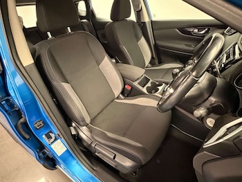 Used Nissan Qashqai 2017 for sale - 77506000: Photo