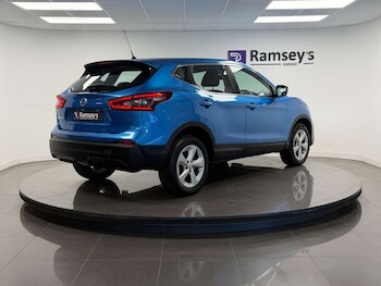 Used Nissan Qashqai 2017 for sale - 77506000: Photo