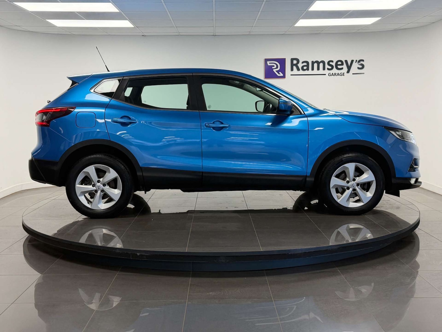 Used Nissan Qashqai 2017 for sale - 77506000: Photo 5