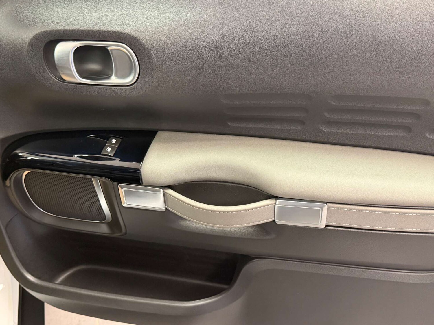 Used Citroen C4 Cactus 2018 for sale - 77505999: Photo 15