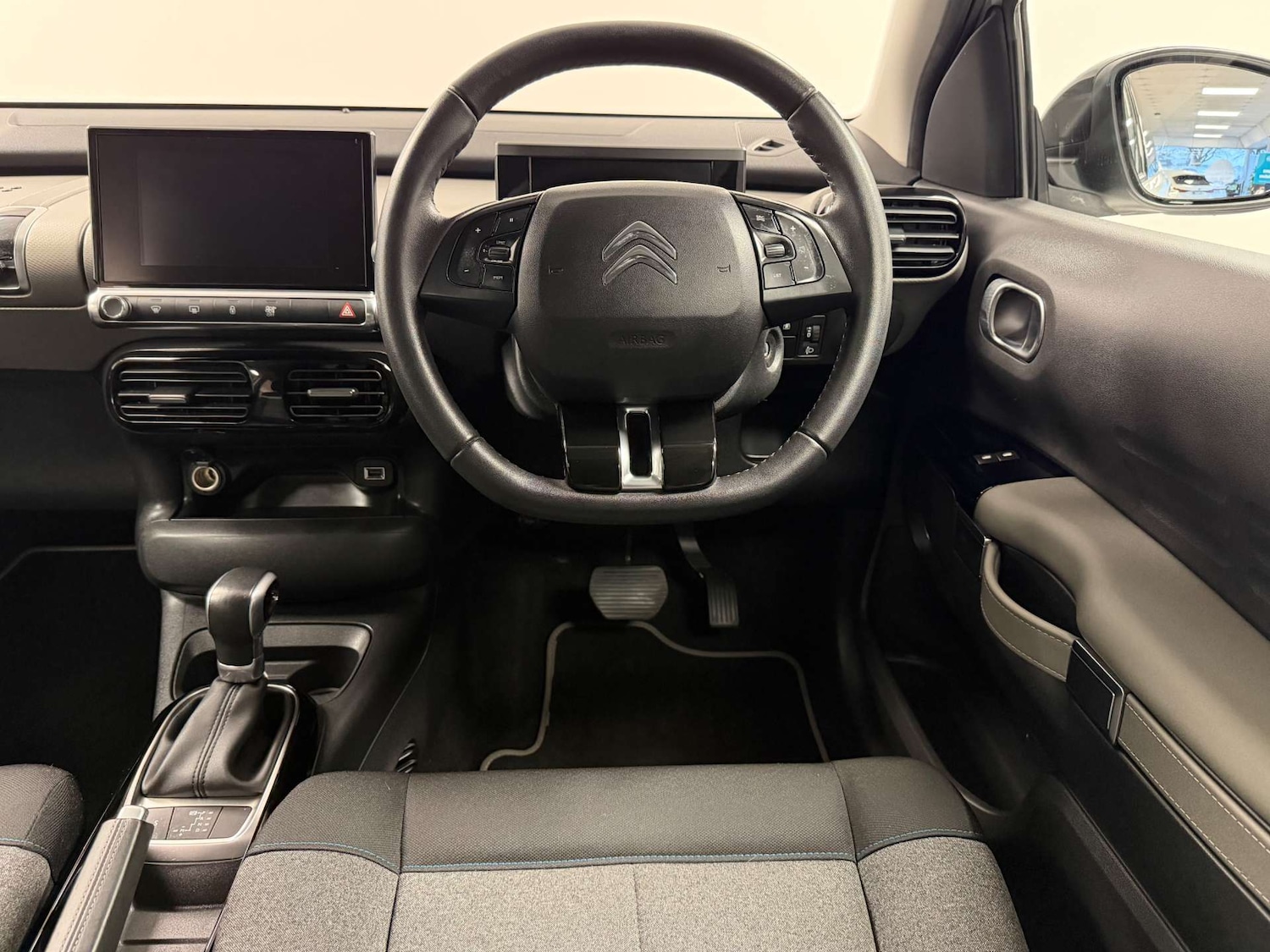 Used Citroen C4 Cactus 2018 for sale - 77505999: Photo 2