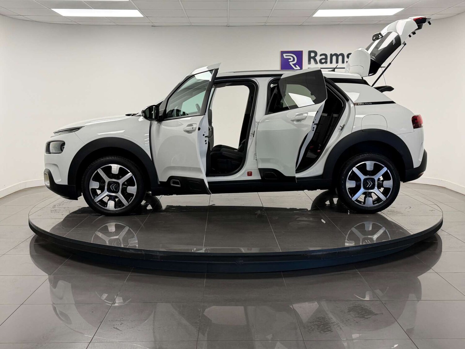 Used Citroen C4 Cactus 2018 for sale - 77505999: Photo 30