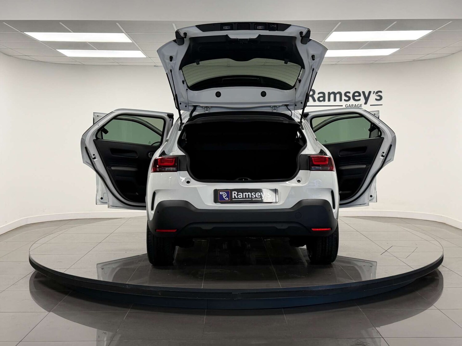 Used Citroen C4 Cactus 2018 for sale - 77505999: Photo 32