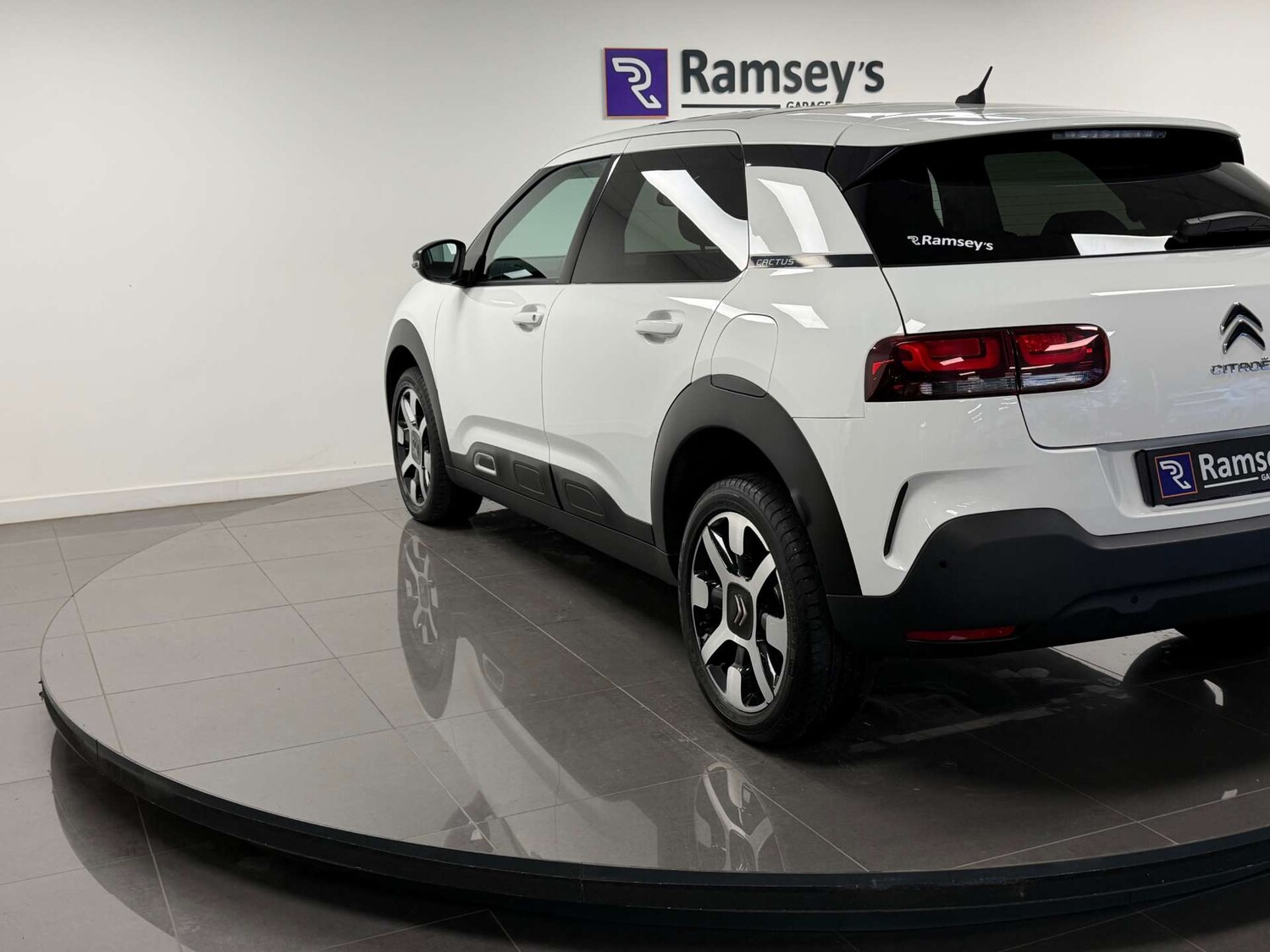 Used Citroen C4 Cactus 2018 for sale - 77505999: Photo 35