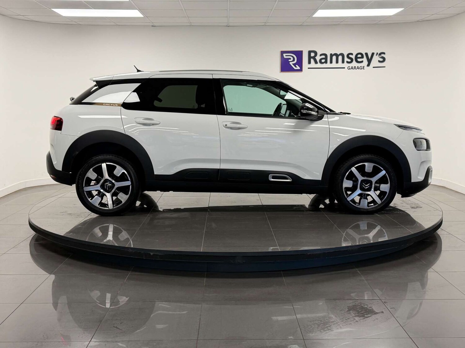 Used Citroen C4 Cactus 2018 for sale - 77505999: Photo 5