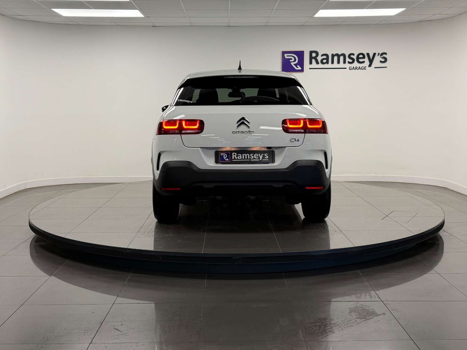 Used Citroen C4 Cactus 2018 for sale - 77505999: Photo 6