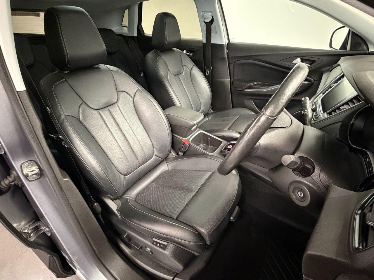 Used Vauxhall Grandland X 2019 for sale - 76701599: Photo 3