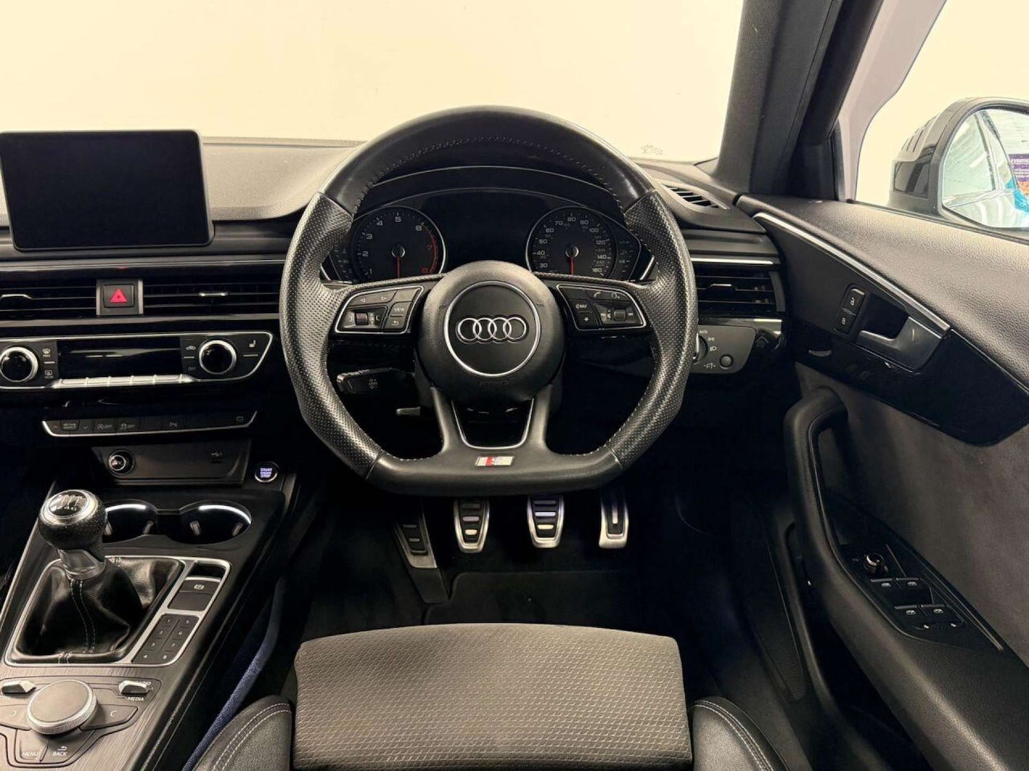Used Audi A4 2018 for sale - 77505988: Photo 2