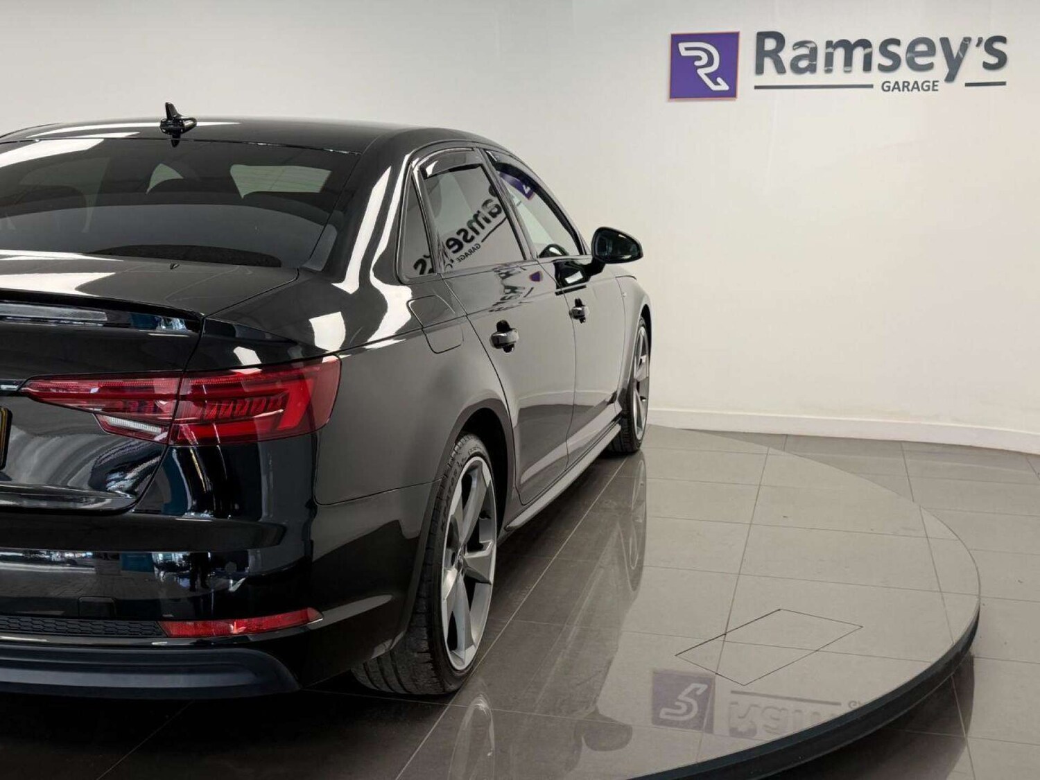 Used Audi A4 2018 for sale - 77505988: Photo 33