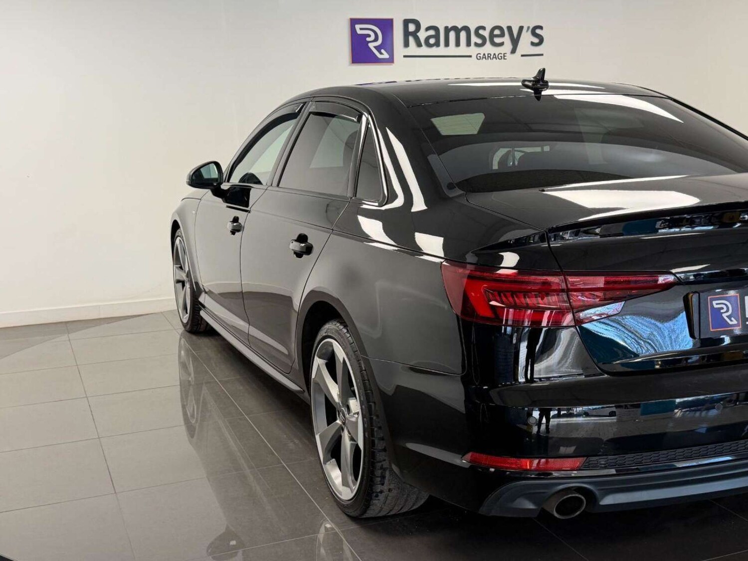 Used Audi A4 2018 for sale - 77505988: Photo 34