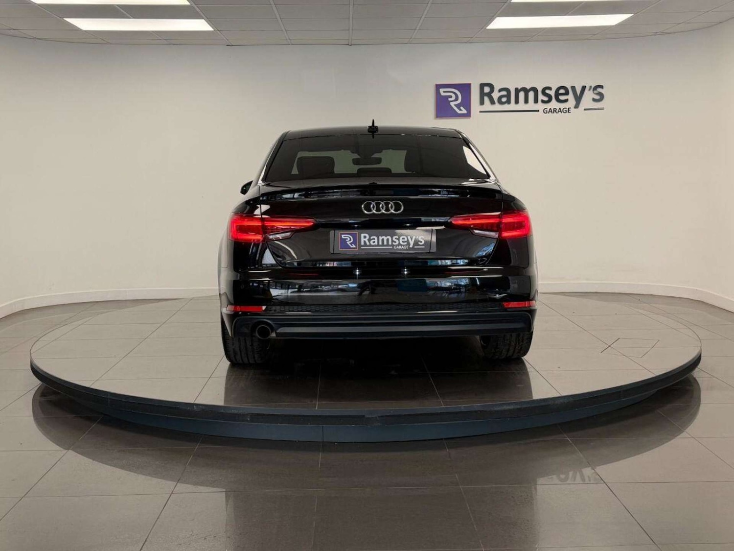 Used Audi A4 2018 for sale - 77505988: Photo 5