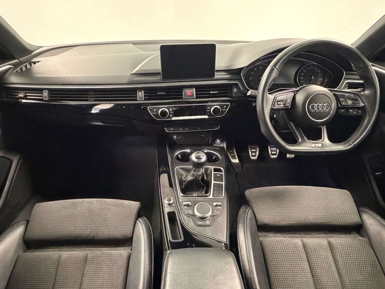 Used Audi A4 2018 for sale - 77505988: Photo 8