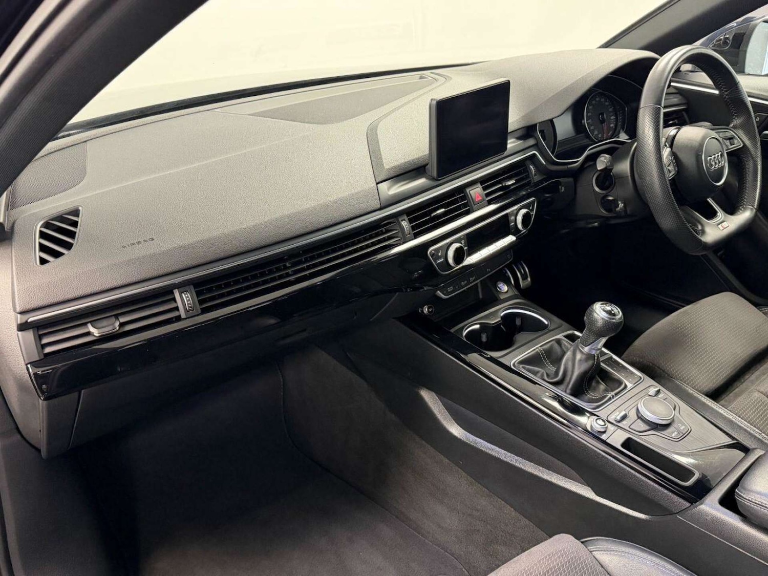 Used Audi A4 2018 for sale - 77505988: Photo 9