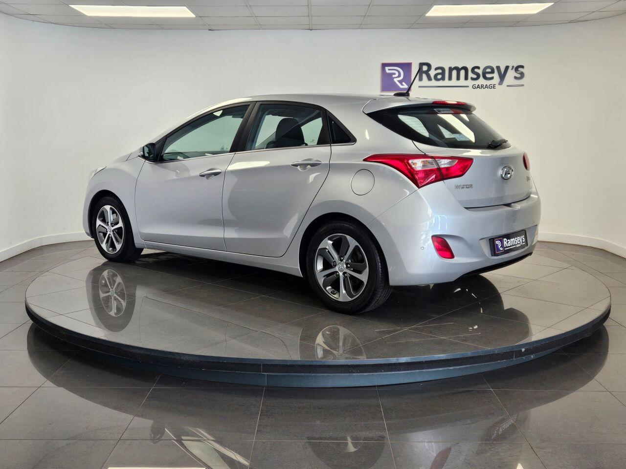 Used Hyundai i30 2015 for sale - 76561408: Photo 13