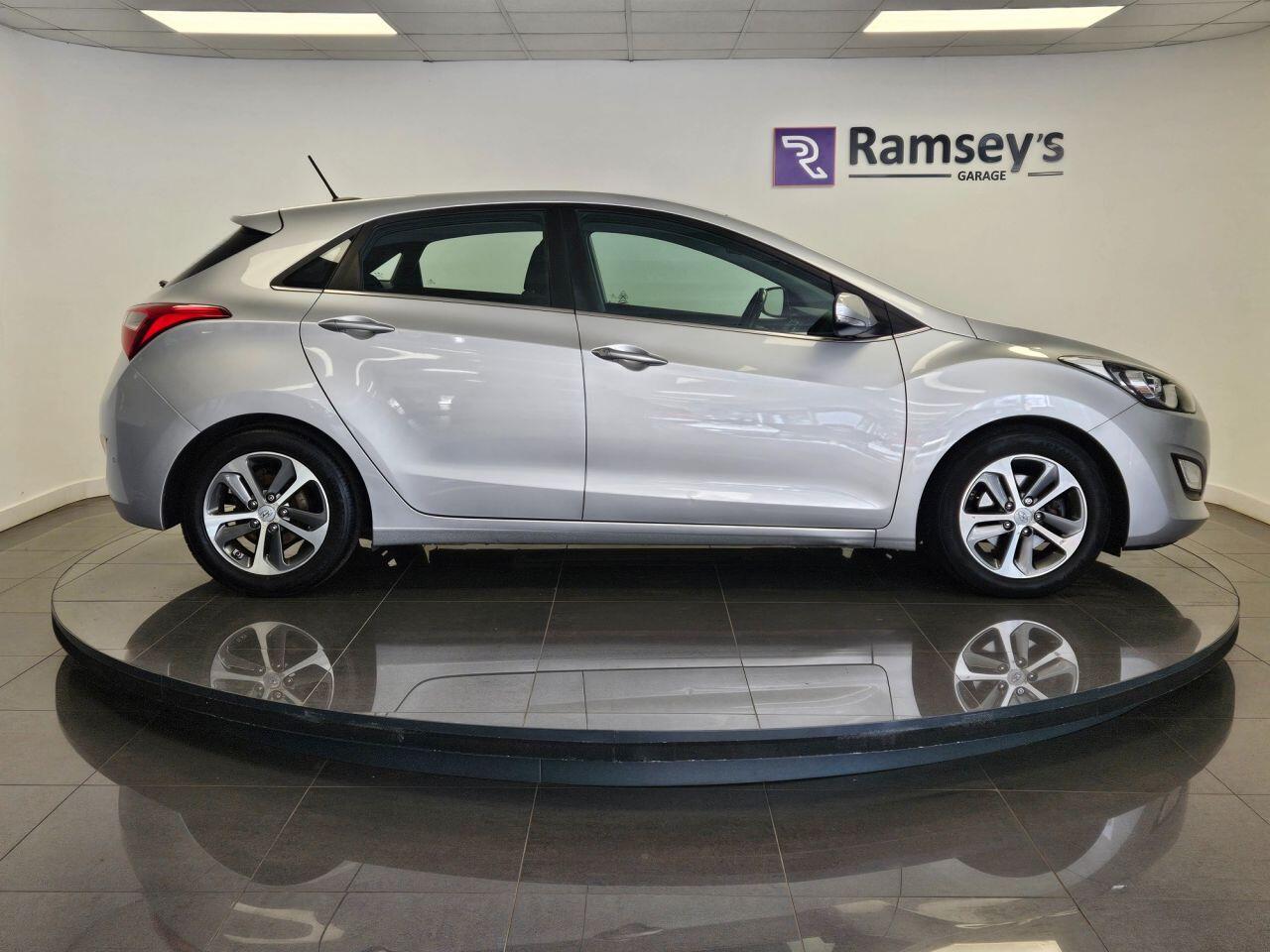 Used Hyundai i30 2015 for sale - 76561408: Photo 15