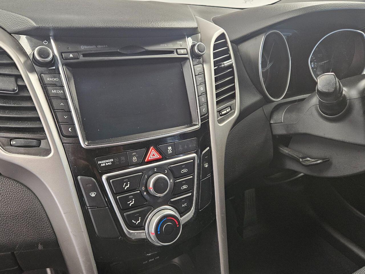 Used Hyundai i30 2015 for sale - 76561408: Photo 19