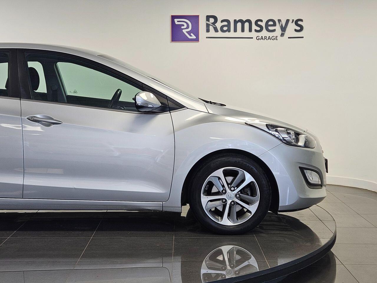 Used Hyundai i30 2015 for sale - 76561408: Photo 26