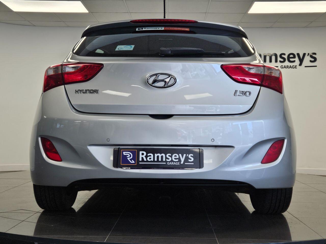 Used Hyundai i30 2015 for sale - 76561408: Photo 33