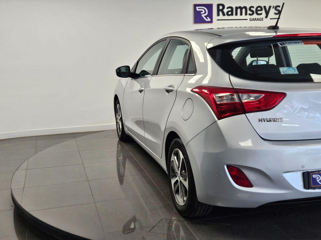 Used Hyundai i30 2015 for sale - 76561408: Photo 35