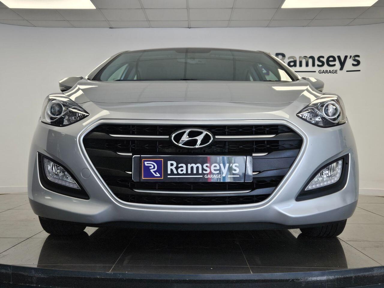 Used Hyundai i30 2015 for sale - 76561408: Photo 38