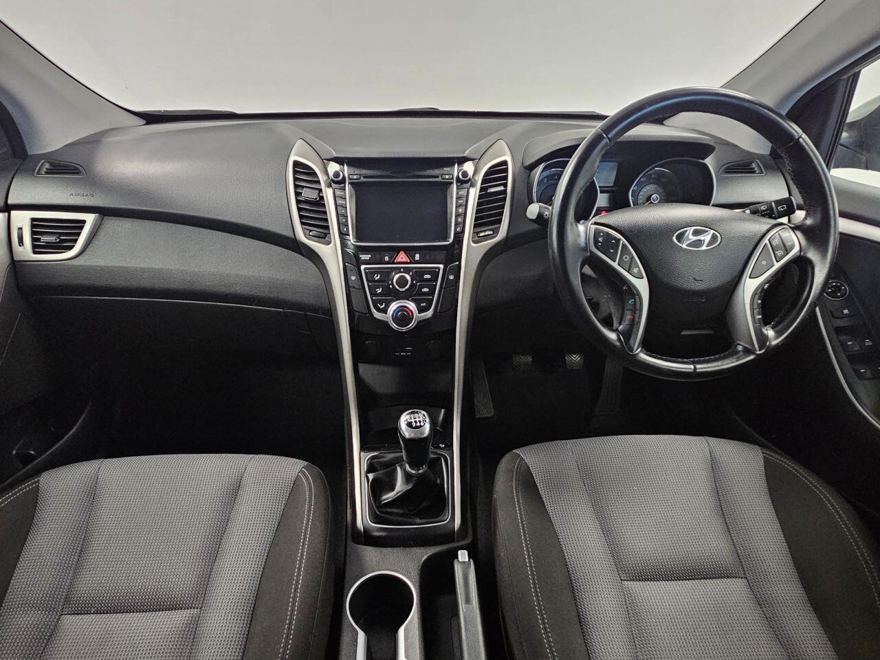 Used Hyundai i30 2015 for sale - 76561408: Photo 8