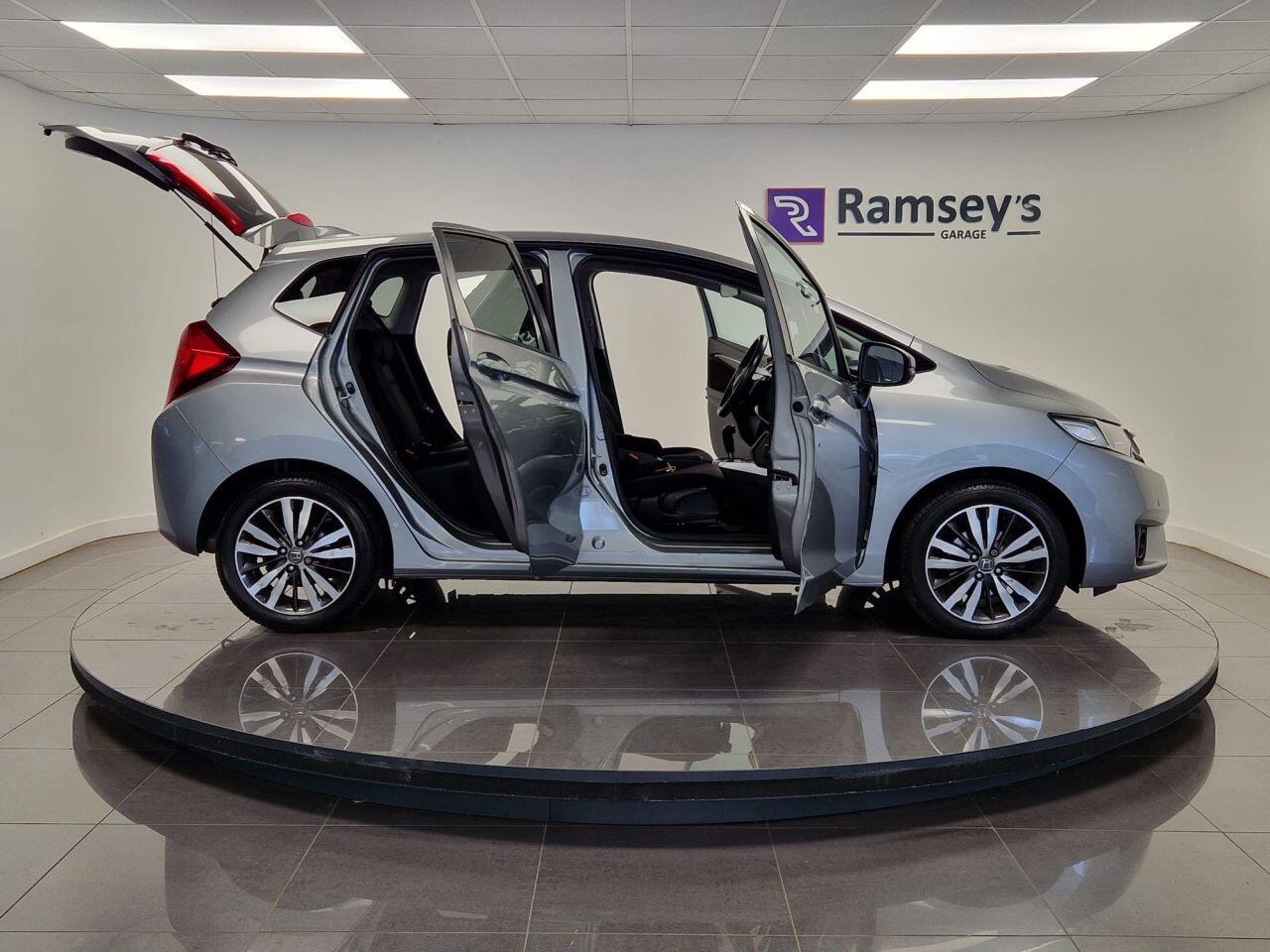 Used Honda Jazz 2016 for sale - 77066598: Photo 28