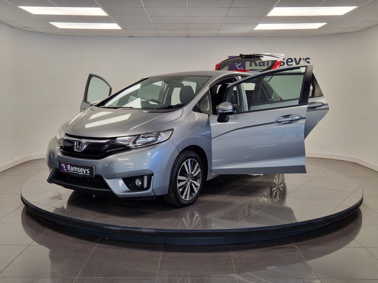 Used Honda Jazz 2016 for sale - 77066598: Photo 33