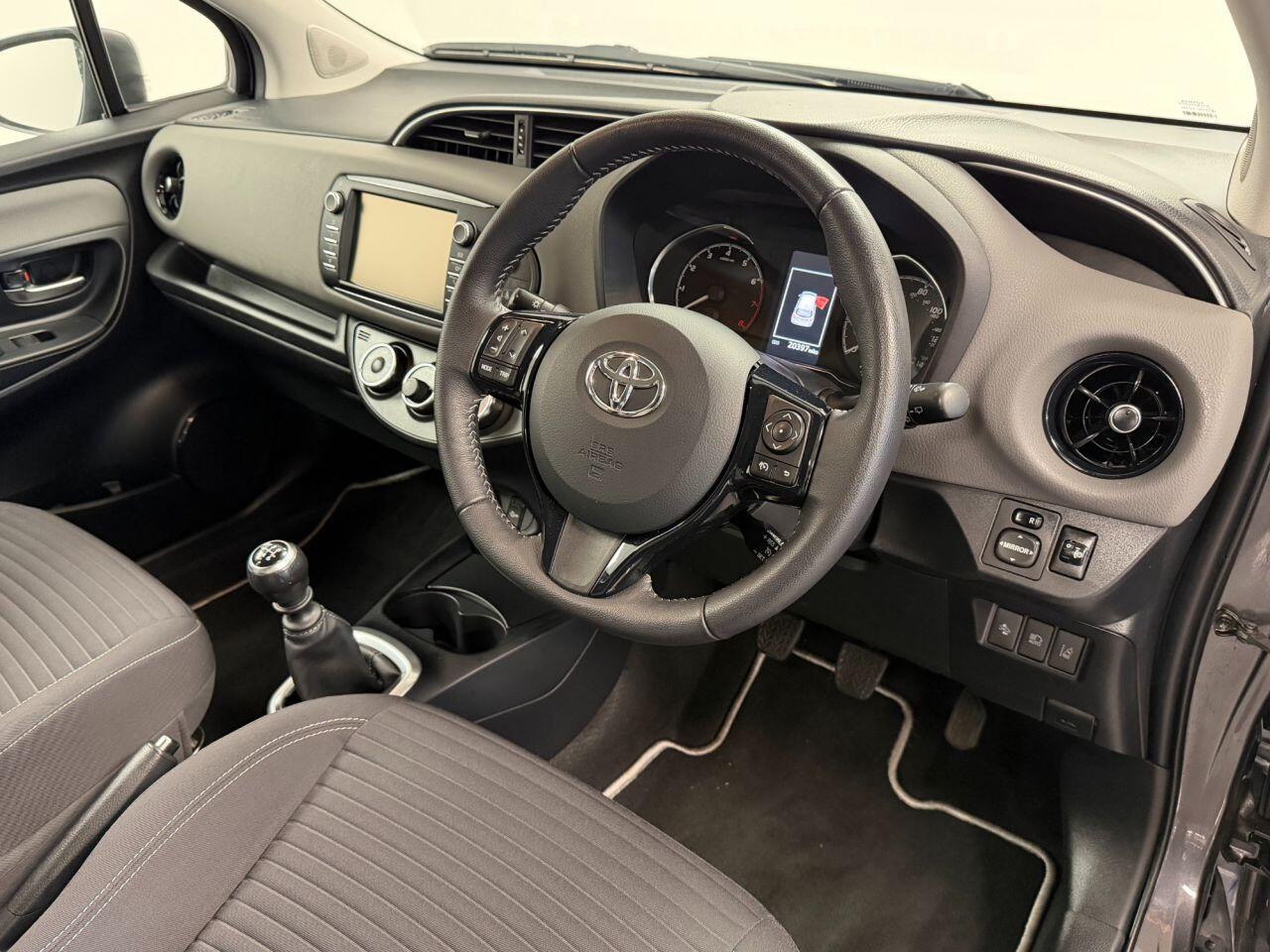 Used Toyota Yaris 2017 for sale - 76561887: Photo 13