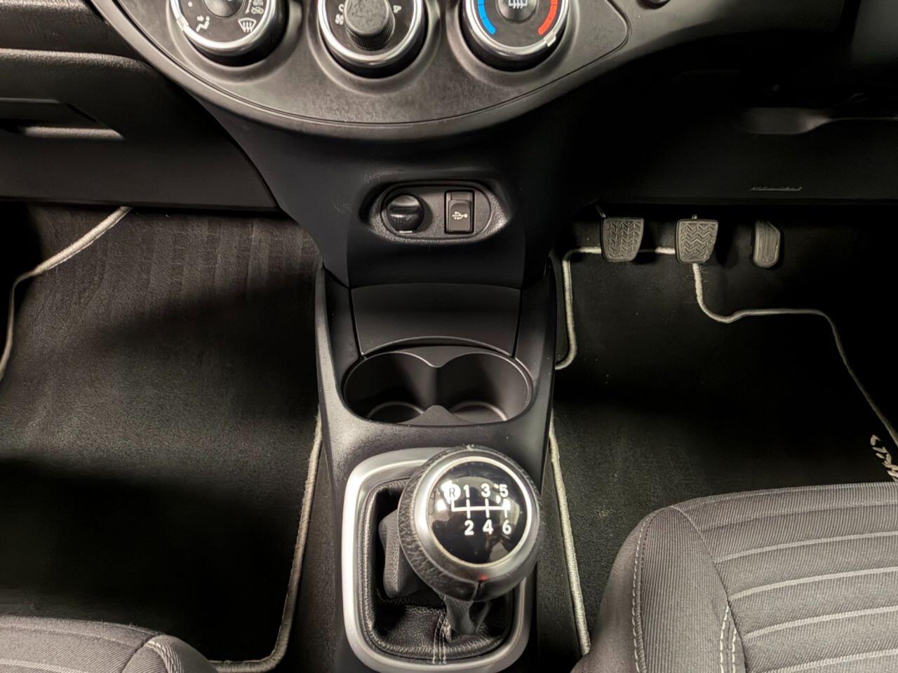 Used Toyota Yaris 2017 for sale - 76561887: Photo 19