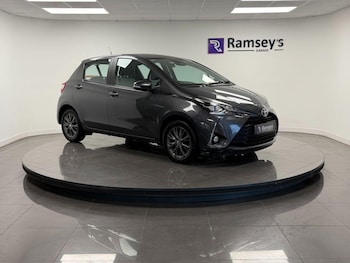 Used Toyota Yaris 2017 for sale - 76561887: Photo