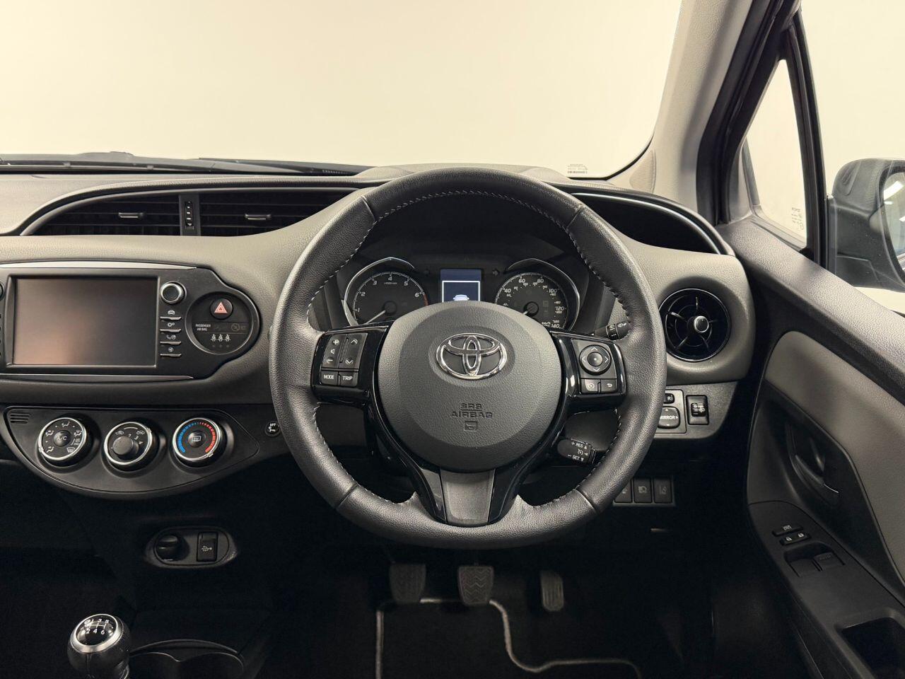 Used Toyota Yaris 2017 for sale - 76561887: Photo 2