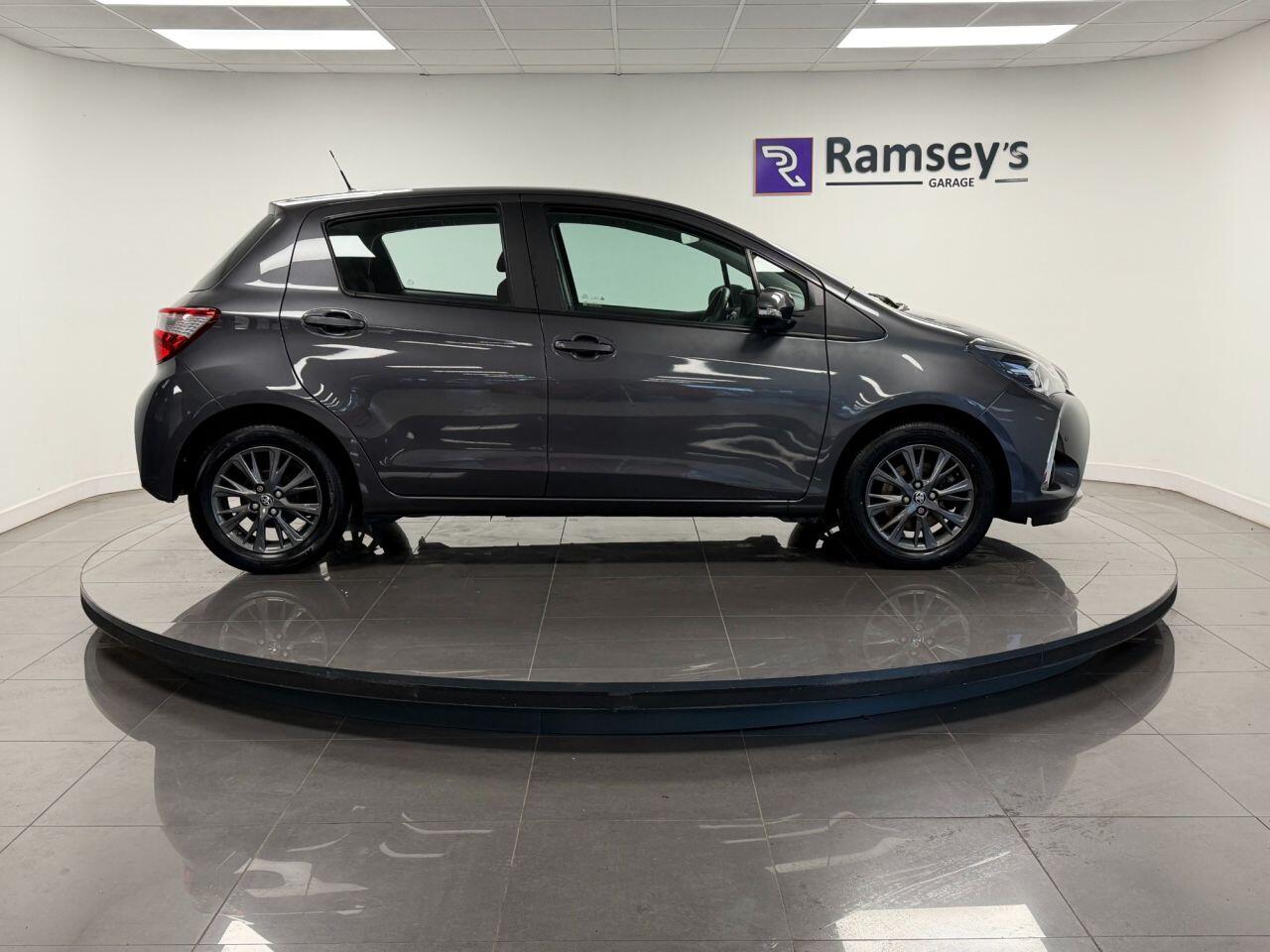 Used Toyota Yaris 2017 for sale - 76561887: Photo 22